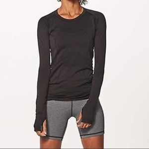 Lululemon Swiftly Tech LS Crew in Black